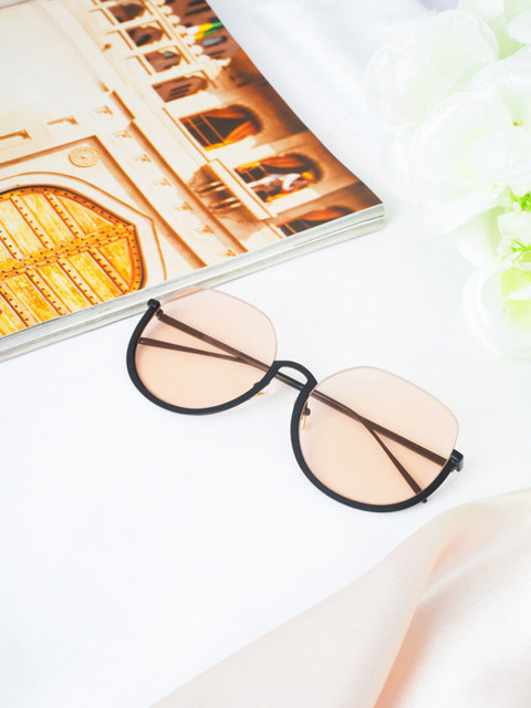 

Ferosh Unisex Pink Lens & Black Cateye Sunglasses