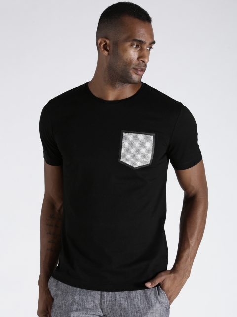 

Antony Morato Men Black Solid Round Neck T-shirt