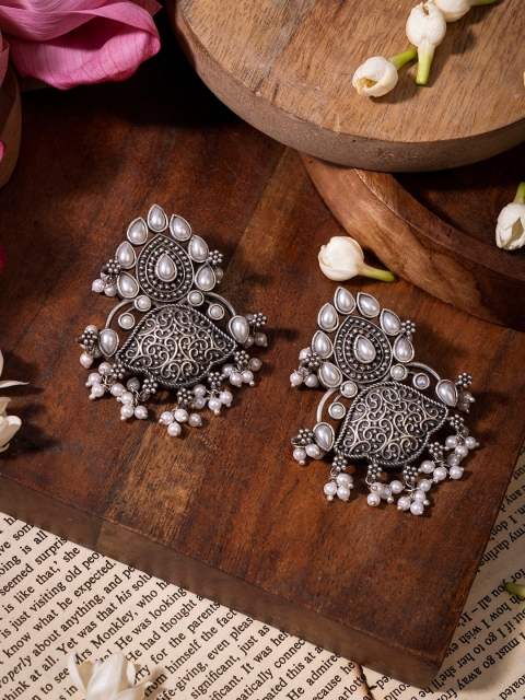 

INDYA White Contemporary Studs Earrings