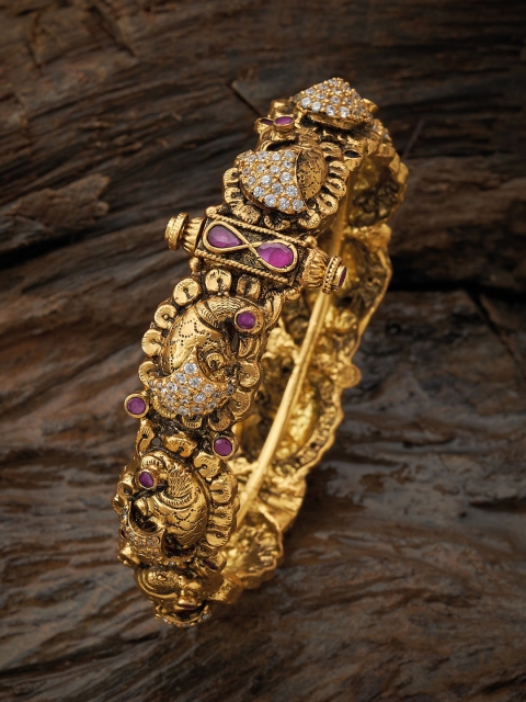 

Kushals' Fashion Jewellery Red & Gold-Toned Silver-Plated Temple Bangle