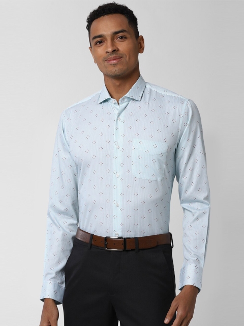 

Peter England Men Blue Floral Printed Formal Shirt