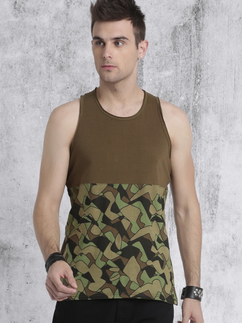 

Roadster Men Olive Green Printed Round Neck T-shirt
