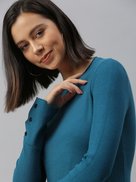 

SHOWOFF Teal Blue Solid Top