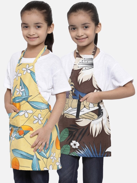 

KLOTTHE Unisex Kids Pack of 2 Pink & Brown Printed Aprons, Multi