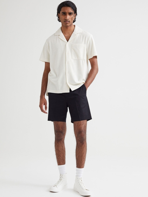 

H&M Men Black Regular Fit Chino Shorts