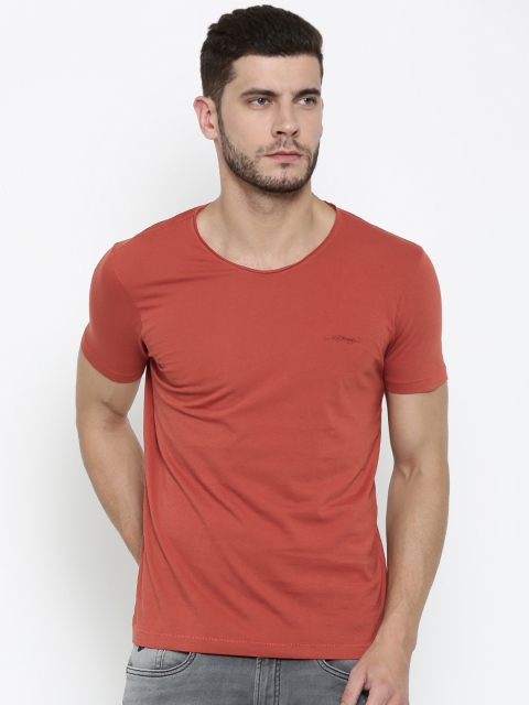 

Ed Hardy Men Rust Red Solid Round Neck T-shirt