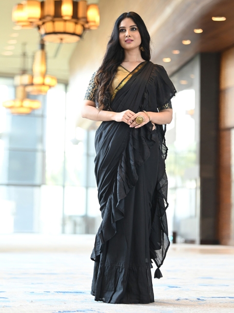 

BEATITUDE Black & Gold-Toned Pure Cotton Saree