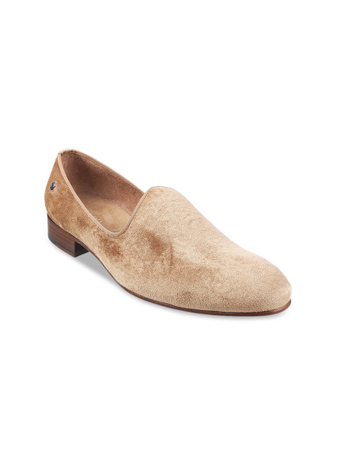 

Metro Men Beige Solid Formal Loafers