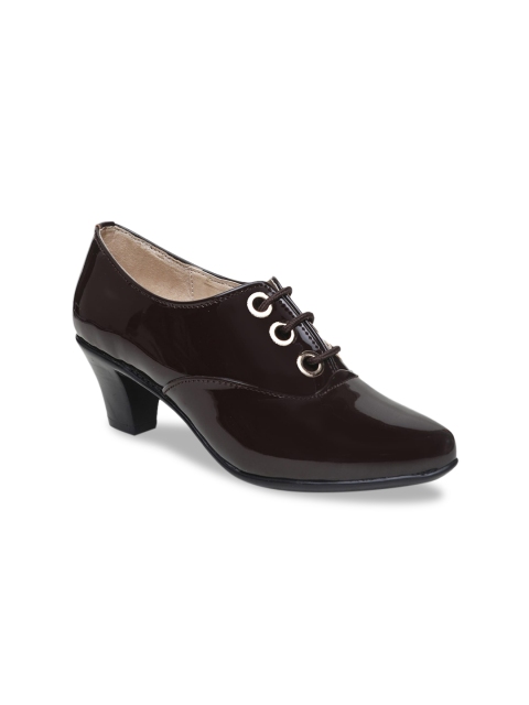 

VALIOSAA Women Brown Heeled Boots