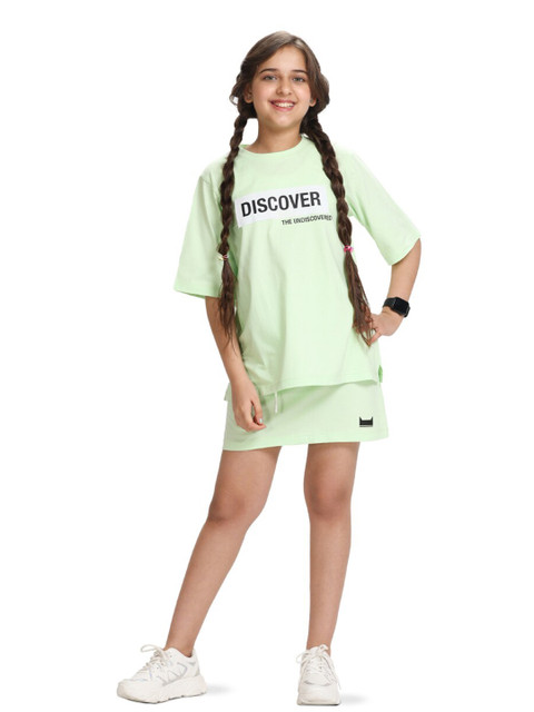 

SIDROCK Girls Green Printed T-shirt with Skirt