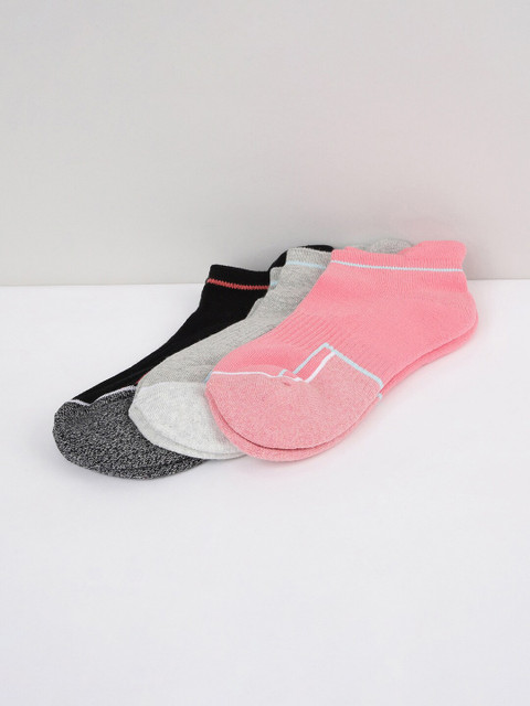 

max Women Pack of 3 Assorted Ankle Length Cotton Socks