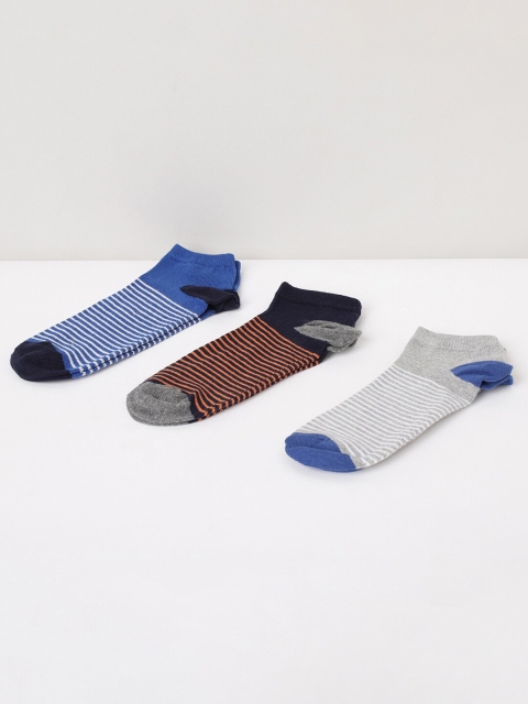 

max Boys Pack Of 3 Assorted Ankle-Length Cotton Socks, Multi