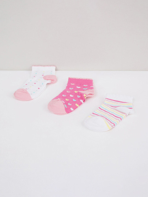 

max Girls Pack of 3 assorted ankle-length cotton socks, Multi