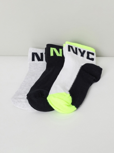 

max Boys Pack Of 3 Assorted Cotton Ankle-Length Socks