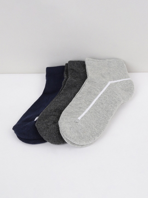 

max Boys Pack Of 3 Assorted Cotton Ankle-Length Socks