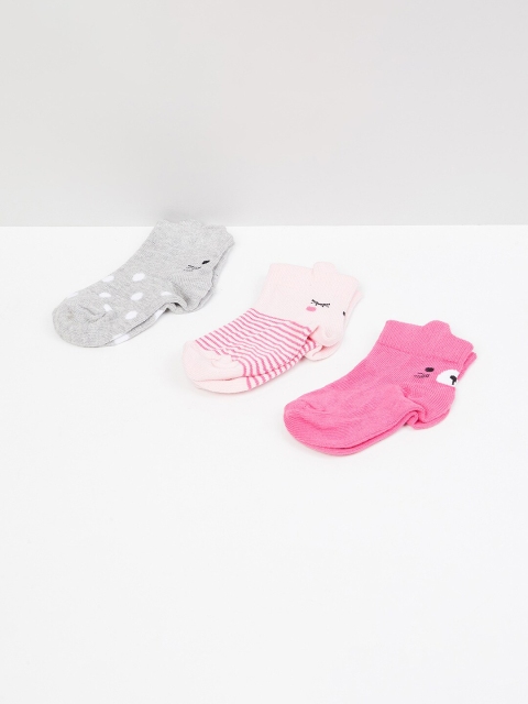 

max Girls Pack Of 3 Assorted Ankle-Length Cotton Socks