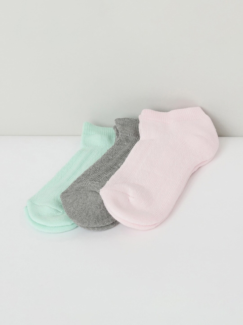 

max Girls Pack of 3 solid Multicolor ankle-length cotton socks, Multi