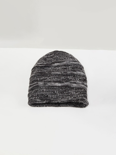 

max Men Grey & Black Beanie