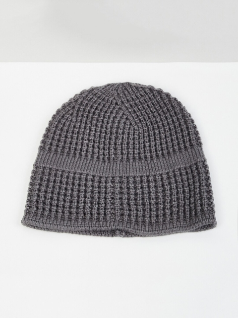 

max Men Grey Beanie