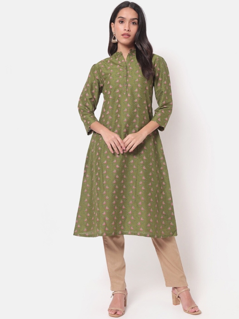 

Saaki Women Green Floral Panelled Kurta with Palazzos
