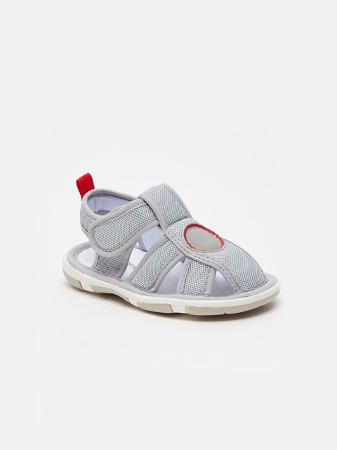 

shoexpress Boys Grey Textured Booties