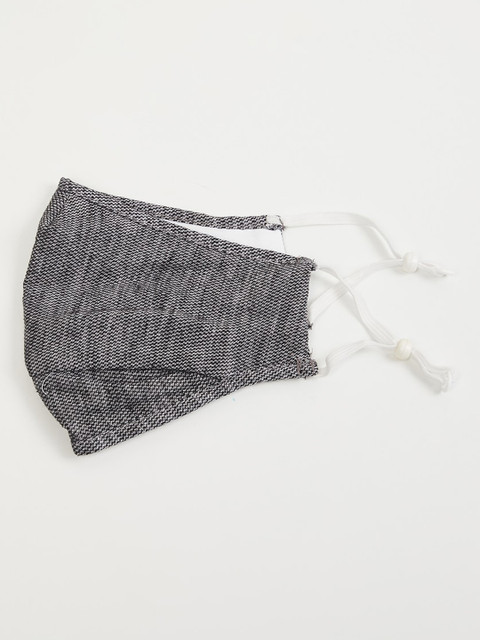 

CODE by Lifestyle Men White Outdoor Masks