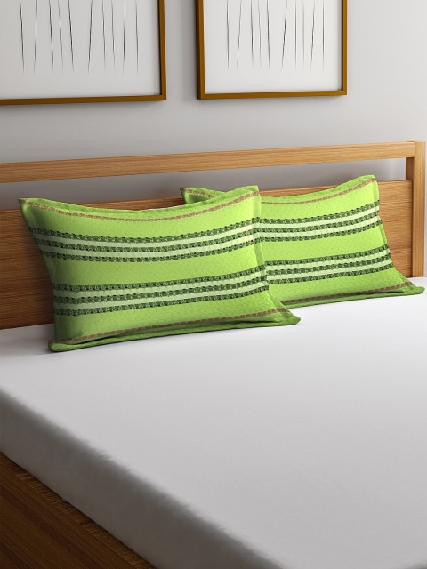 

KLOTTHE Set Of 2 Green Self-Design Cotton Pillows