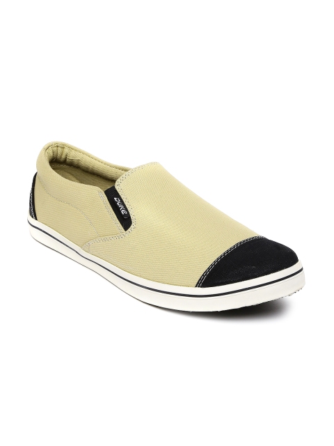 

Duke Men Beige Slip-On Sneakers