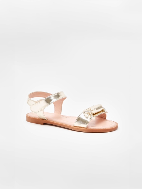 

shoexpress Girls Gold-Toned Open Toe Flats with Buckles