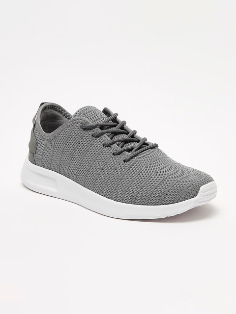 

shoexpress Men Grey Textile Training or Gym Non-Marking Shoes