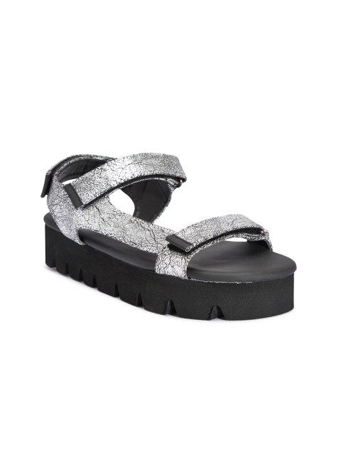 

Truffle Collection Women Silver-Toned Flats