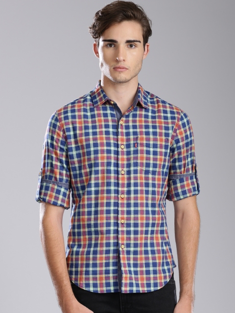 

Levis Men Blue Slim Fit Checked Casual Shirt