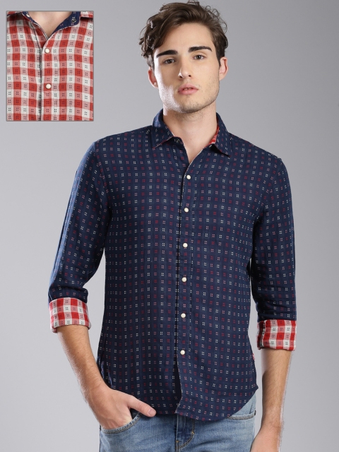 

Levis Men Navy & Red Checked Reversible Casual Shirt, Navy blue