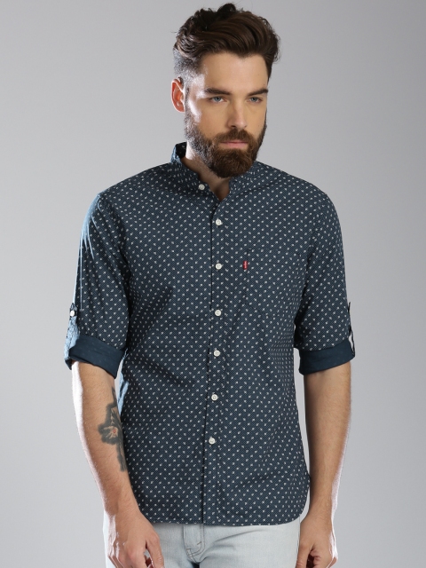 

Levis Men Blue Slim Fit Printed Casual Shirt