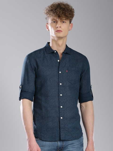 

Levis Men Blue Slim Fit Printed Casual Shirt