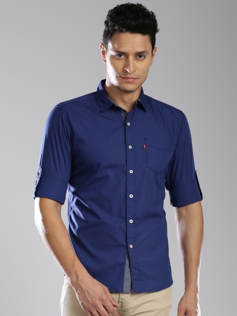 

Levis Men Blue Slim Fit Solid Casual Shirt