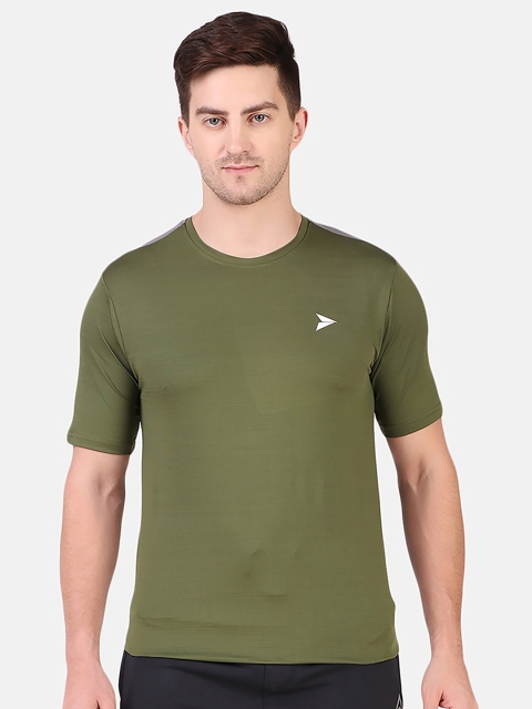 

FITINC Men Green Dri-FIT Slim Fit Running T-shirt