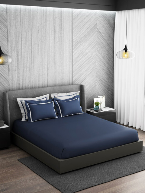 

SPACES Blue & White 300 TC King Bedsheet with 2 Pillow Covers