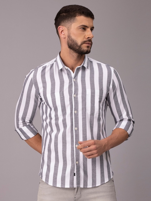 

FOGA Men Red Classic Slim Fit Striped Casual Shirt