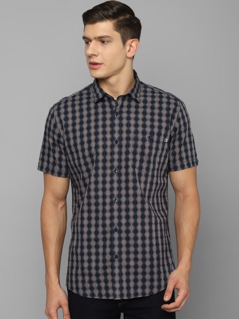 

Louis Philippe Sport Men Navy Blue Slim Fit Buffalo Checks Checked Casual Shirt