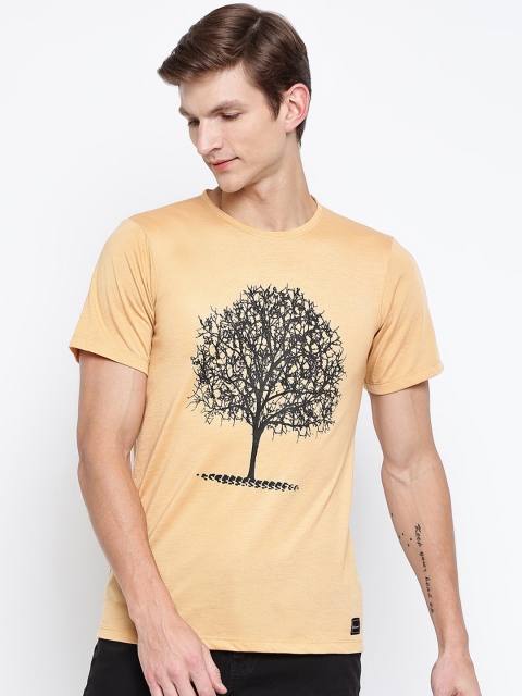 

Pactorn Men Yellow Printed Raw Edge T-shirt