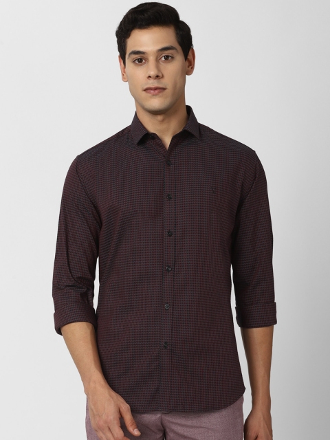 

V Dot Men Brown Slim Fit Casual Shirt