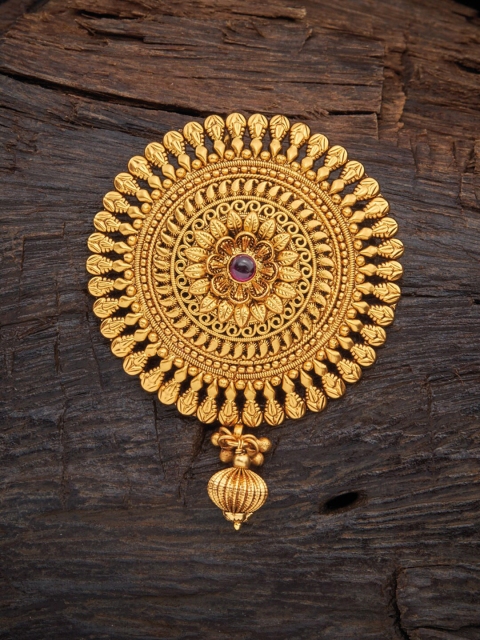 

Kushal's Fashion Jewellery Women Gold-Toned & Red Hair Brooch Accessory Set