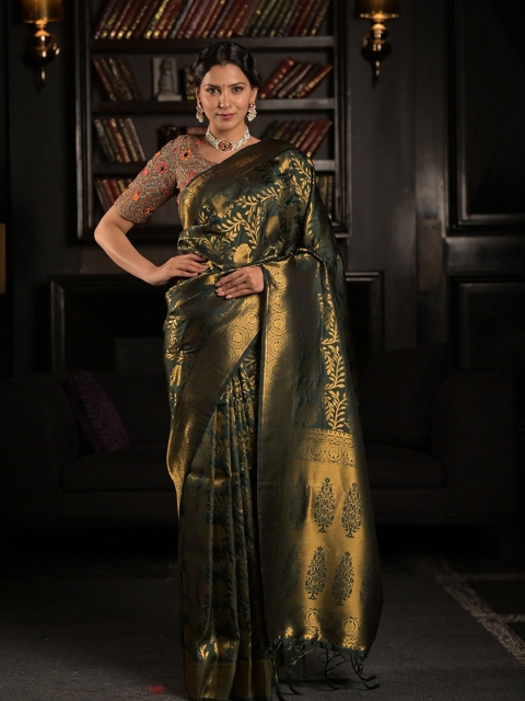 

Exclusiva Green & Gold-Toned Woven Design Zari Silk Blend Saree