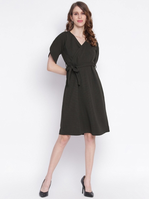 

IQRAAR Black Solid Waist Tie Up Wrap Dress