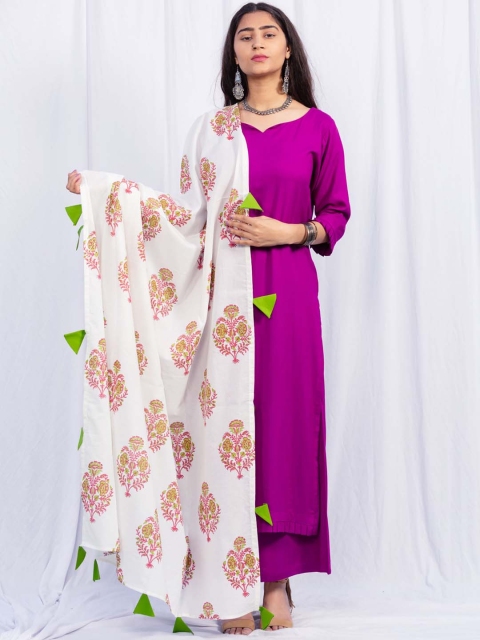 

SHRINKHLA Women Magenta Pure Cotton Kurta with Palazzos & Dupatta