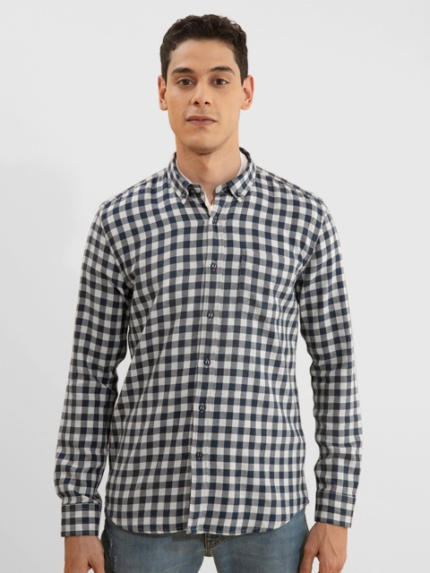 

Snitch Men Blue Slim Fit Gingham Checks Checked Casual Shirt