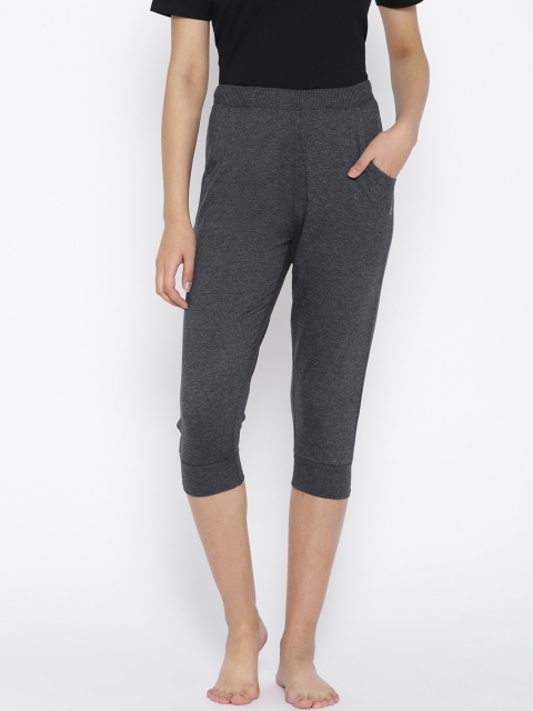 

Sweet Dreams Women Charcoal Grey Solid Regular Fit Lounge Capris