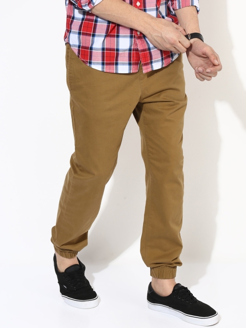 

Aeropostale Men Khaki Slim Fit Joggers
