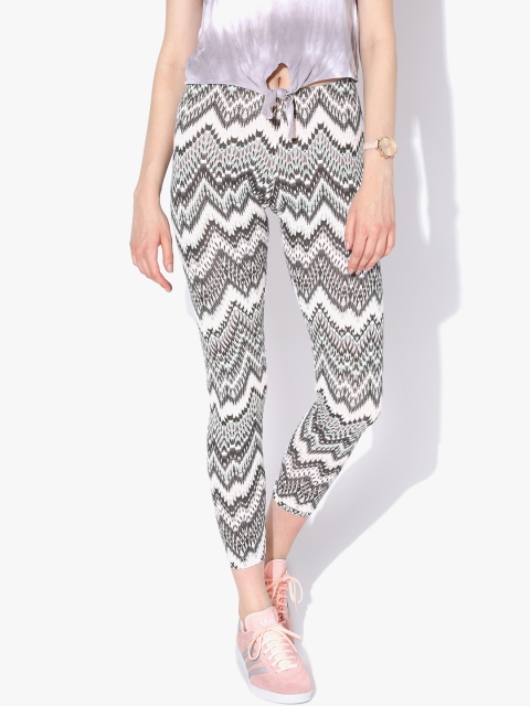 

Aeropostale Multicoloured Printed Cropped Leggings, Multi